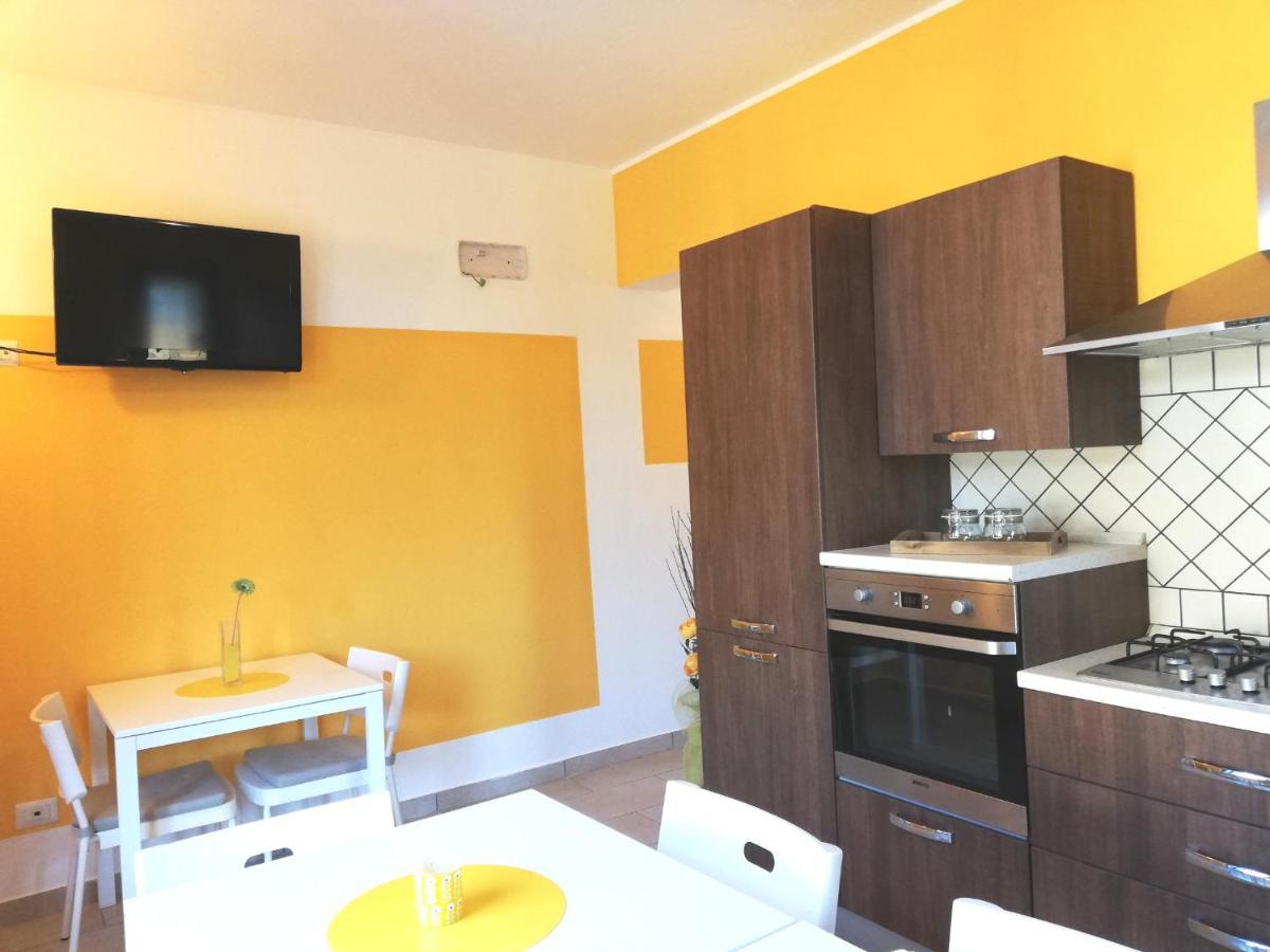 The Yellow House Fiumicino Eksteriør billede
